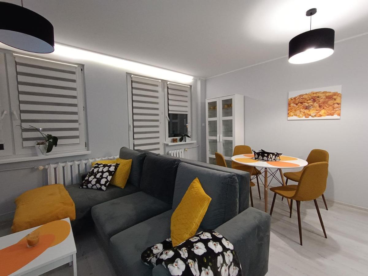 Bursztynowy Apartament Tarnowskie Góry Esterno foto